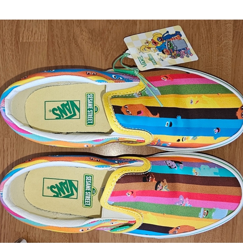 Vans Sesame Street Kids size 3 NEW